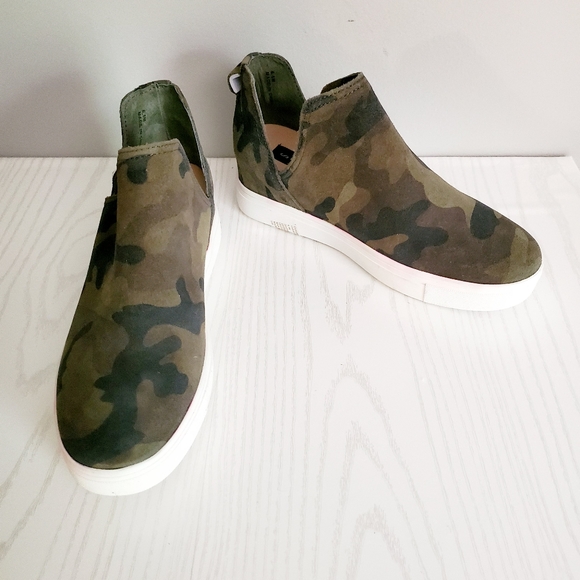 Steve Madden Canares camo sneakers NIB - Picture 2 of 6